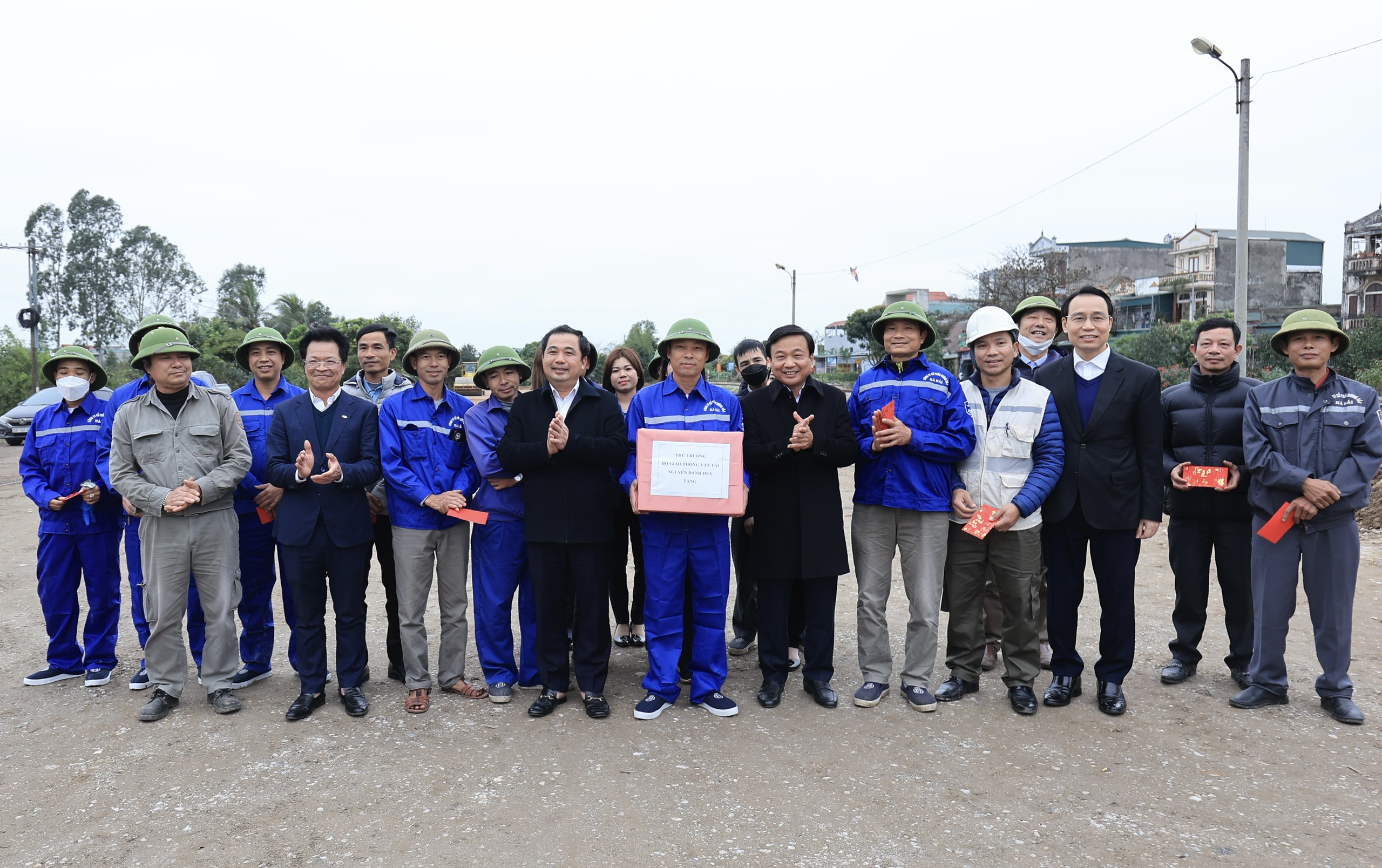 Thứ trưởng Nguyễn Danh Huy thị s&aacute;t tuyến đường sắt H&agrave; Nội - Hải Ph&ograve;ng- Ảnh 3.