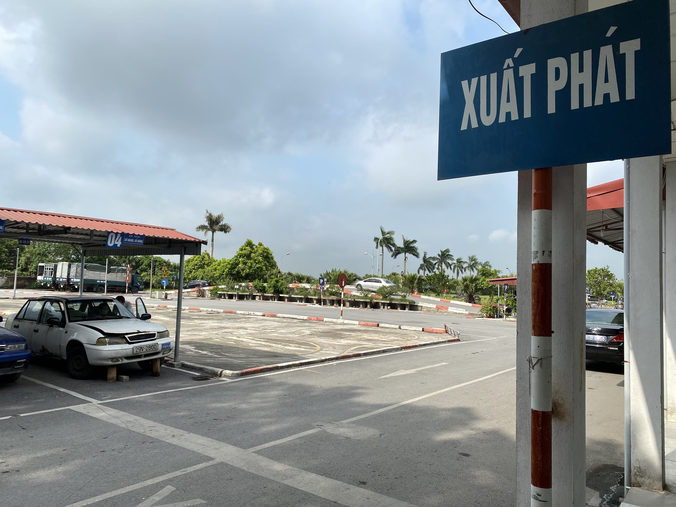 H&agrave; Nội y&ecirc;u cầu kh&ocirc;ng tăng ph&iacute; đ&agrave;o tạo, s&aacute;t hạch l&aacute;i xe &ocirc; t&ocirc;- Ảnh 1.