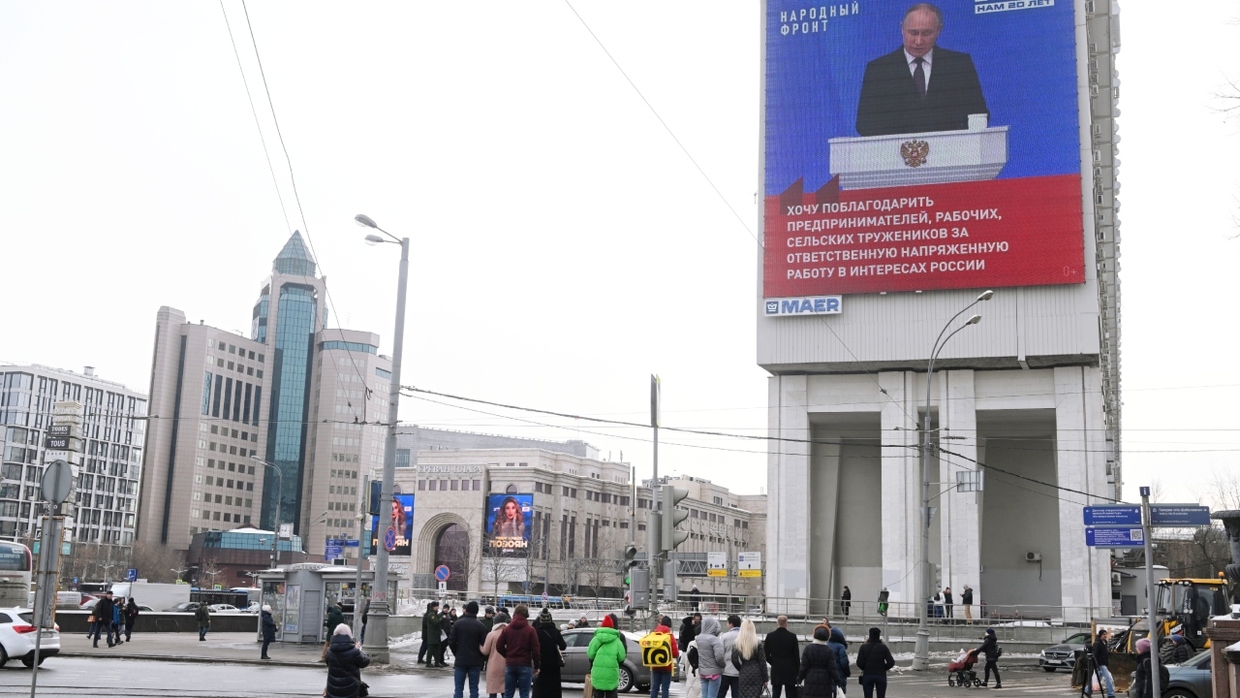 &Ocirc;ng Putin c&ocirc;ng bố th&ocirc;ng điệp li&ecirc;n bang, cảnh b&aacute;o kết cục bi thảm nếu can thiệp v&agrave;o Nga- Ảnh 3.