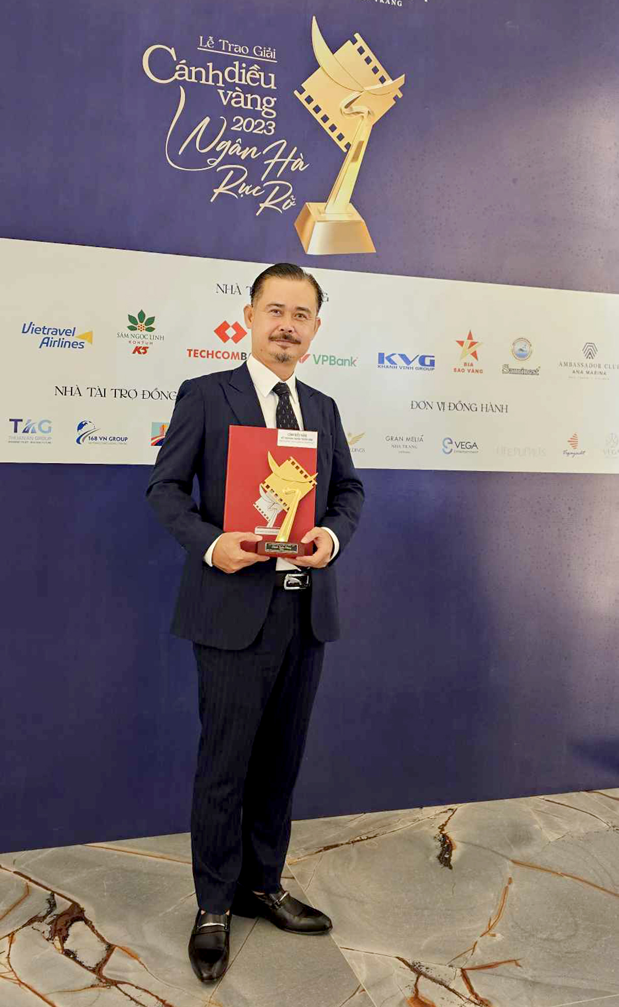 Diễn vi&ecirc;n Vĩnh Xương: Mơ về một s&acirc;n khấu c&oacute; 100 nghệ sĩ nh&acirc;n d&acirc;n- Ảnh 1.