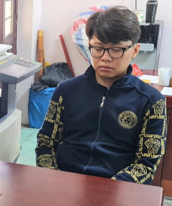 Bắt t&agrave;i xế vi phạm nồng độ cồn, ma tu&yacute;, g&acirc;y tai nạn chết người rồi bỏ trốn- Ảnh 2.