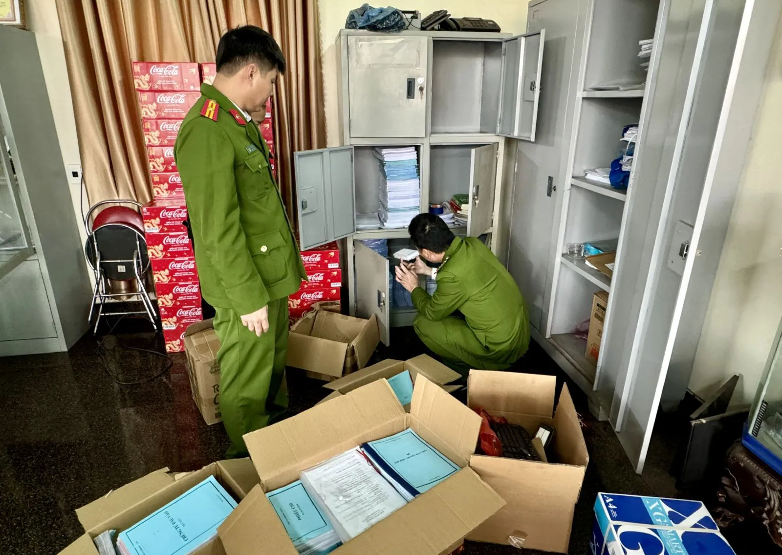 Khai th&aacute;c đ&aacute; vượt ranh giới cấp ph&eacute;p, gi&aacute;m đốc doanh nghiệp ở Bắc Giang bị khởi tố- Ảnh 1.