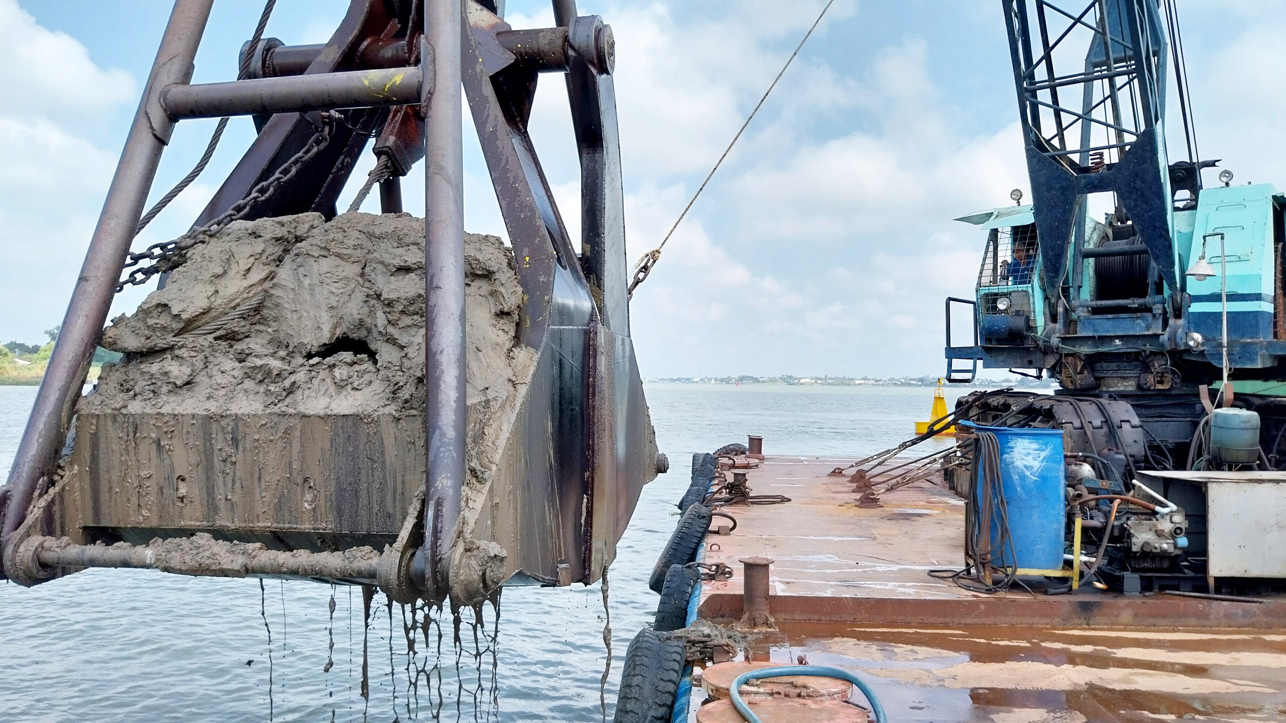 Mỏ c&aacute;t thứ 6 theo cơ chế đặc th&ugrave; ở Đồng Th&aacute;p bắt đầu khai th&aacute;c- Ảnh 2.