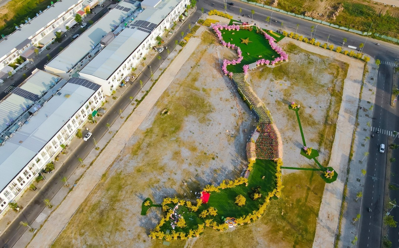 Cận cảnh đường hoa hình bản đồ Việt Nam ở Kiên Giang- Ảnh 1. Cận cảnh đường hoa hình bản đồ Việt Nam ở Kiên Giang- Ảnh 1.