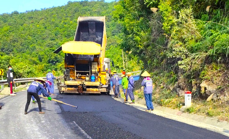 Sẽ kiểm tra c&ocirc;ng t&aacute;c lựa chọn nh&agrave; thầu c&aacute;c dự &aacute;n bảo tr&igrave; đường bộ- Ảnh 1.