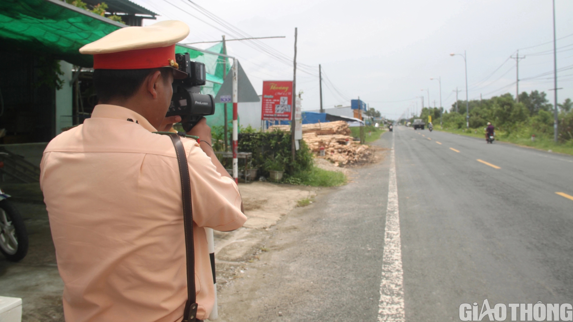 C&agrave; Mau: Xử l&yacute; vi phạm giao th&ocirc;ng tuyệt đối thượng t&ocirc;n ph&aacute;p luật, kh&ocirc;ng v&ugrave;ng cấm- Ảnh 2.