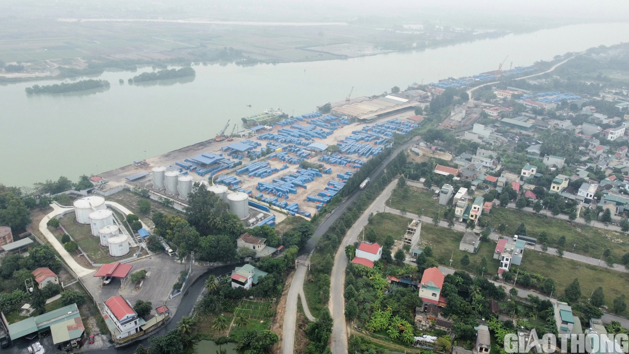 Thanh Ho&aacute; nghi&ecirc;n cứu 