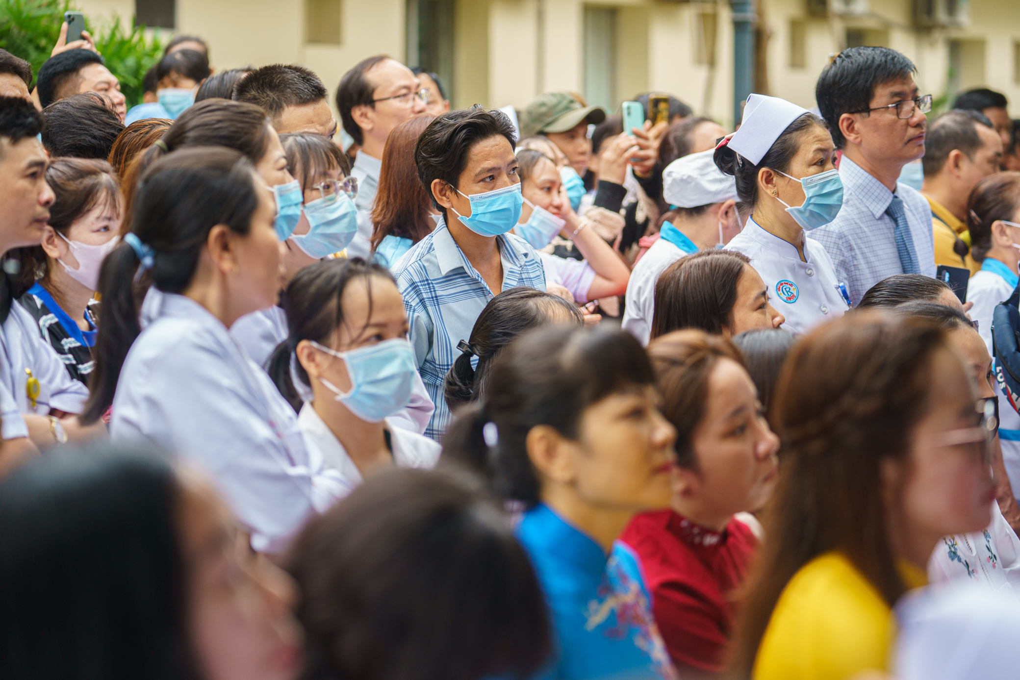 Nghìn người dạo chơi ở đường xuân đặc biệt trong bệnh viện Chợ Rẫy- Ảnh 12. Nghìn người dạo chơi ở đường xuân đặc biệt trong bệnh viện Chợ Rẫy- Ảnh 12.