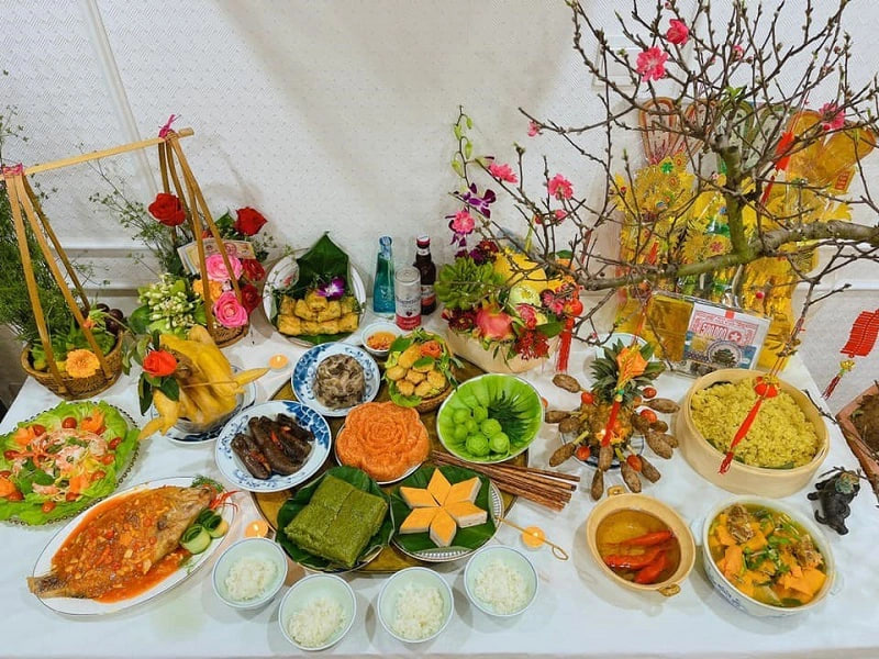 V&igrave; sao kh&ocirc;ng c&uacute;ng giao thừa tr&ecirc;n s&acirc;n thượng chung cư?- Ảnh 1.