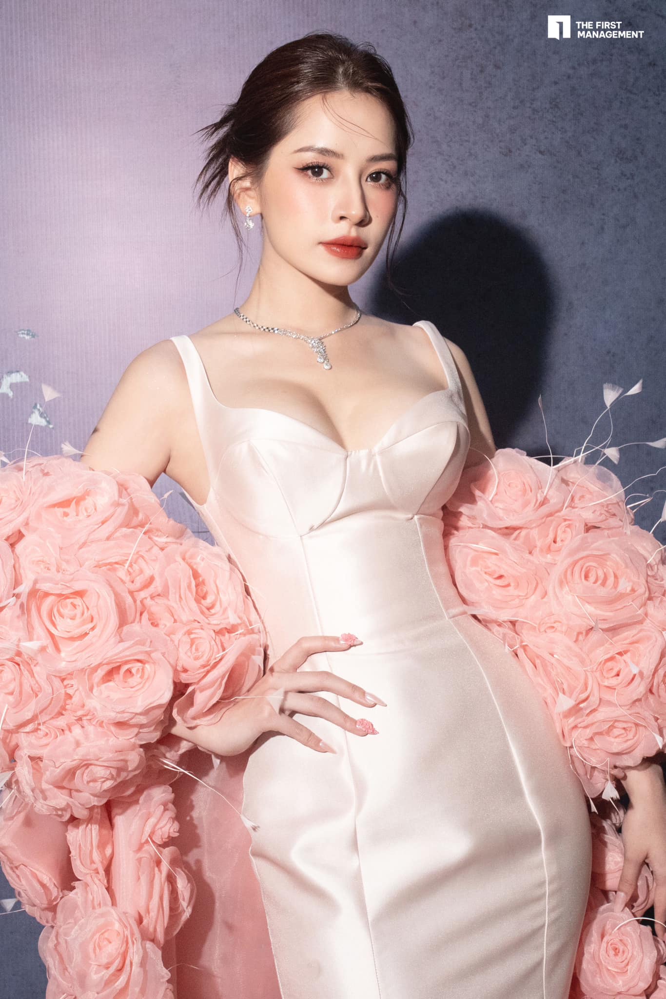 Chi Pu trình diễn Chi Pu trình diễn