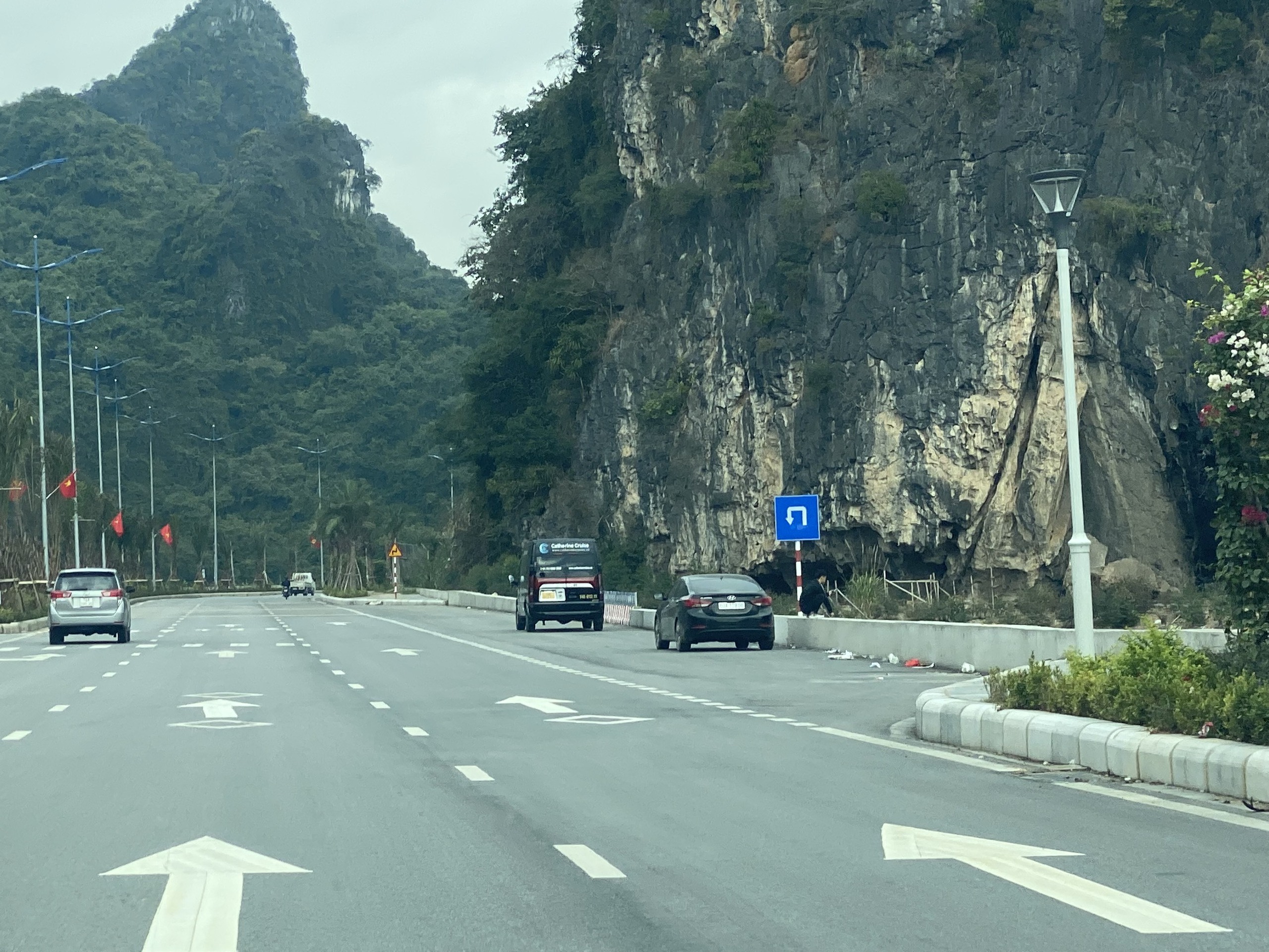 V&igrave; sao hạn chế tốc độ 40-60km/h tr&ecirc;n đường bao biển 6 l&agrave;n xe?- Ảnh 2.