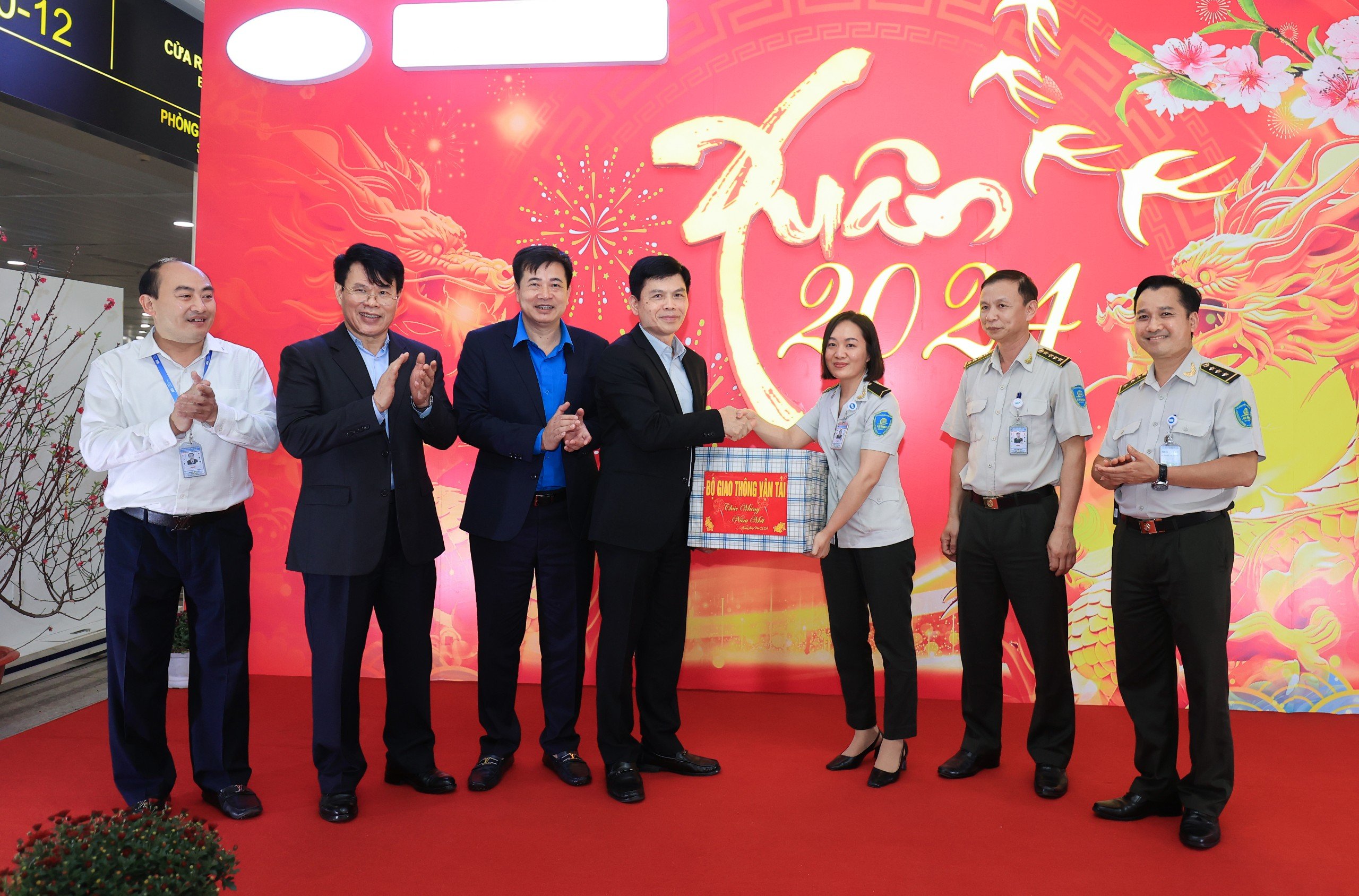 Thứ trưởng GTVT: H&agrave;ng kh&ocirc;ng cần phản ứng chuy&ecirc;n nghiệp nhất t&igrave;nh huống ph&aacute;t sinh dịp Tết- Ảnh 10.