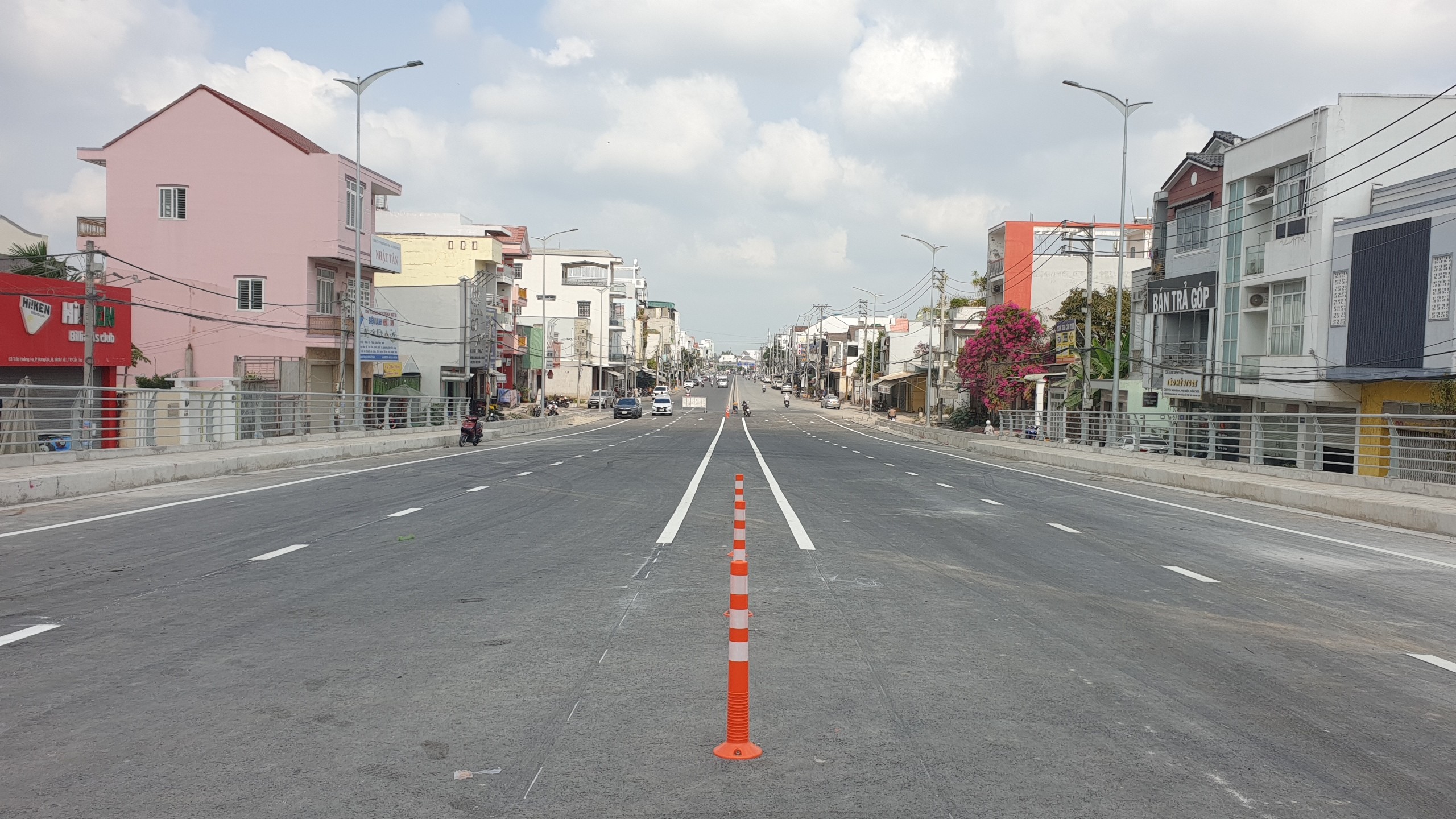 Hồi hộp chờ th&ocirc;ng xe cầu Trần Ho&agrave;ng Na vượt s&ocirc;ng Cần Thơ trước Tết - Ảnh 3.