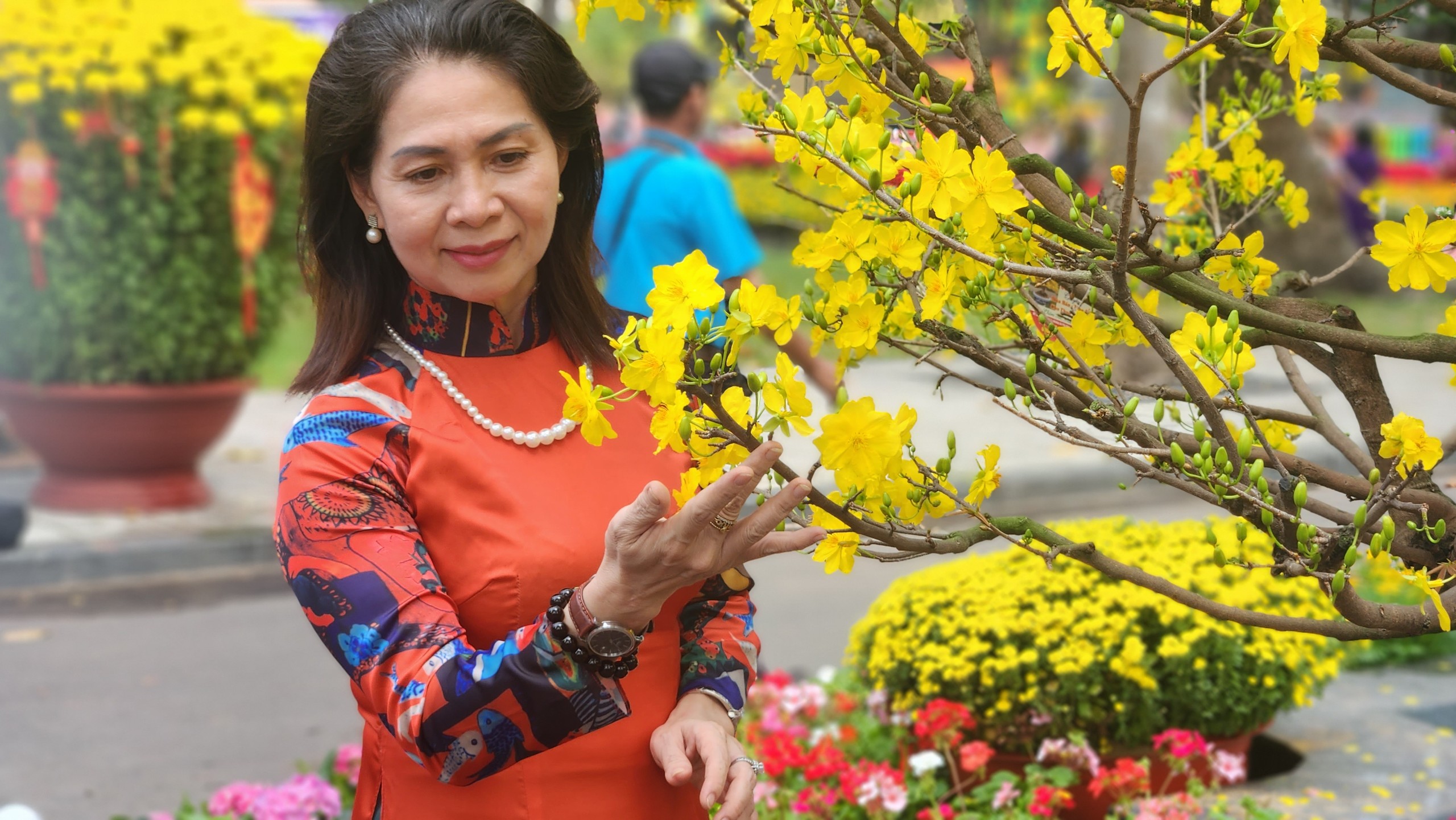 Hội hoa xu&acirc;n TP.HCM khoe sắc thu h&uacute;t người d&acirc;n 
