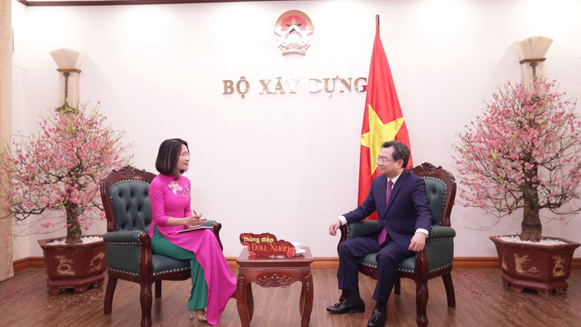 Hơn 20 bộ trưởng, l&atilde;nh đạo địa phương gửi gắm 