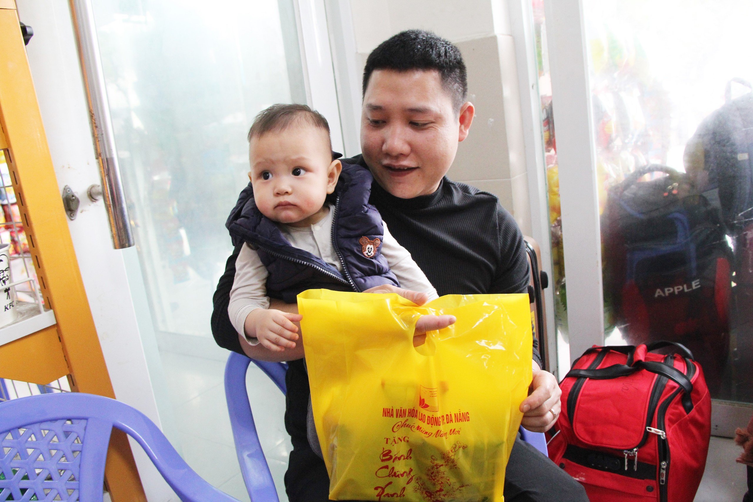 C&ocirc;ng nh&acirc;n Đ&agrave; Nẵng tiết kiệm tiền triệu nhờ về Tết bằng chuyến xe C&ocirc;ng đo&agrave;n- Ảnh 6.