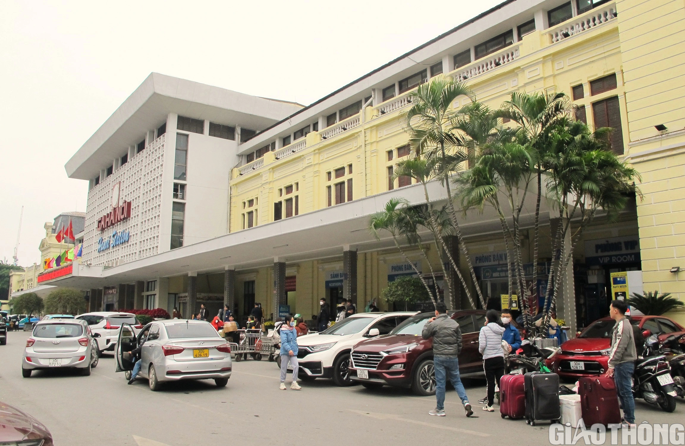 Ga H&agrave; Nội đ&ocirc;ng nghẹt kh&aacute;ch ng&agrave;y cuối trước kỳ nghỉ Tết- Ảnh 15.