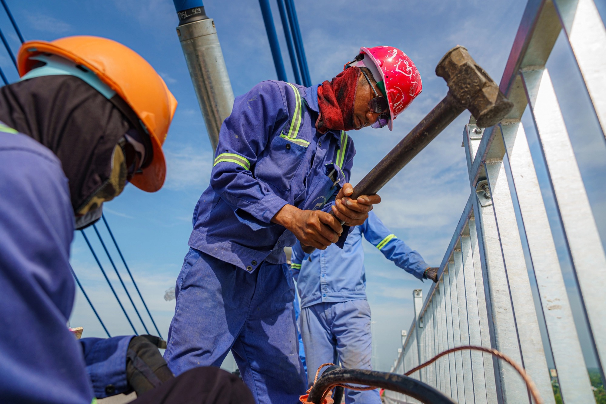 Bộ trưởng Bộ KH&ĐT Nguyễn Chí Dũng: Đầu tư giao thông thúc đẩy tăng trưởng- Ảnh 2. Bộ trưởng Bộ KH&ĐT Nguyễn Chí Dũng: Đầu tư giao thông thúc đẩy tăng trưởng- Ảnh 2.