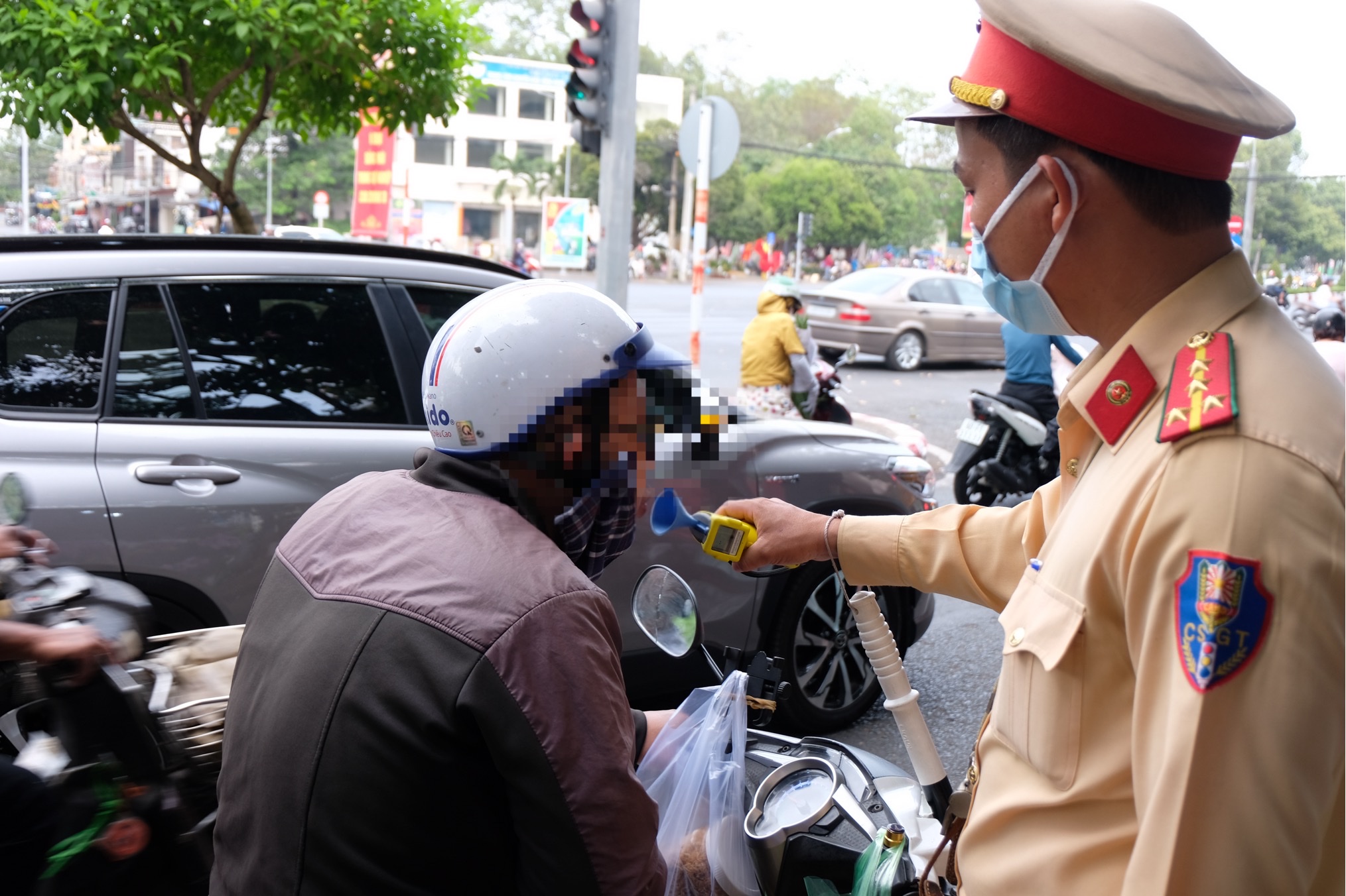 Đồng Nai: Xử l&yacute; nghi&ecirc;m vi phạm nồng độ cồn những ng&agrave;y Tết- Ảnh 1.