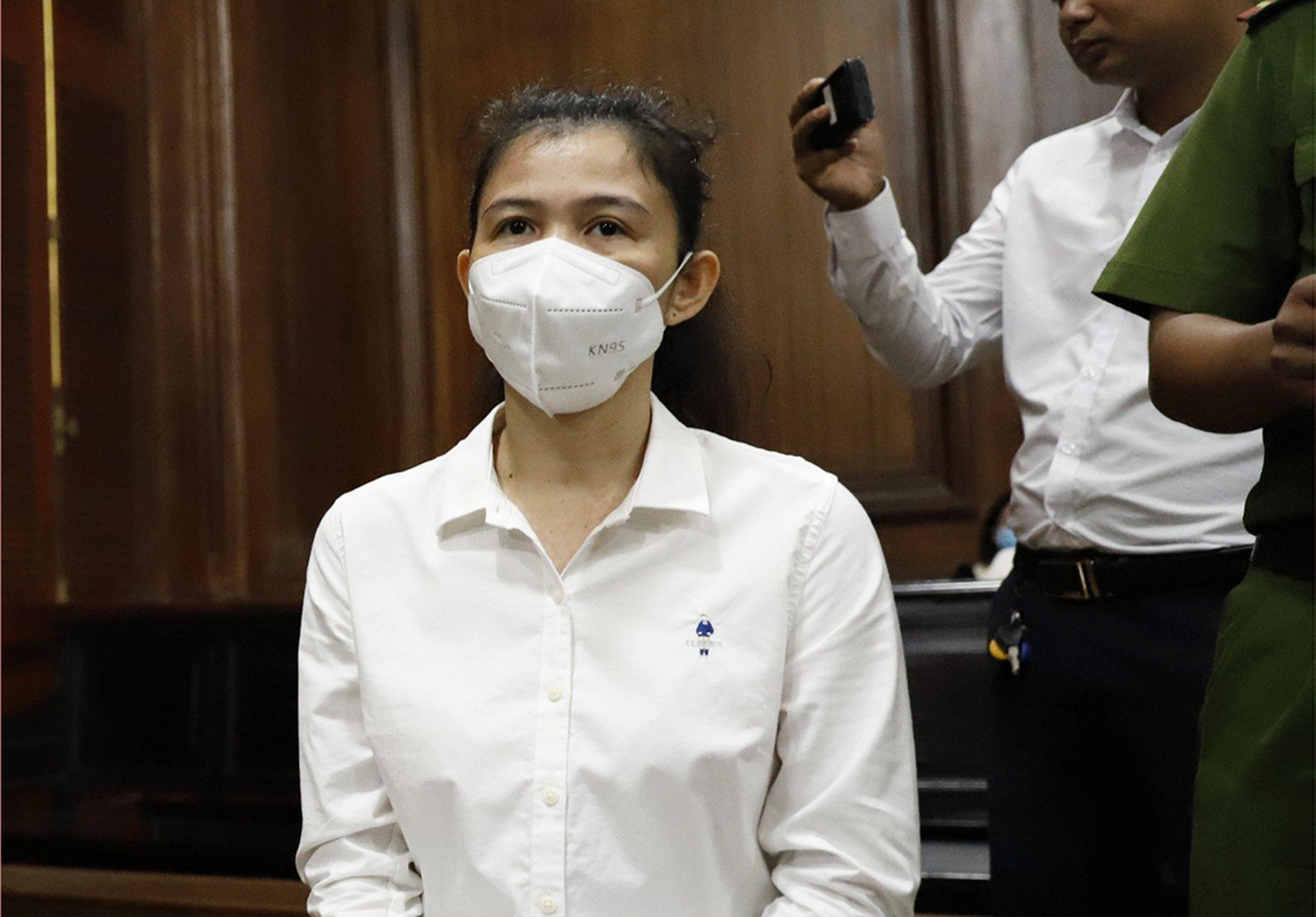 B&agrave; H&agrave;n Ni khai l&yacute; do x&uacute;c phạm đời tư b&agrave; Nguyễn Phương Hằng- Ảnh 1.