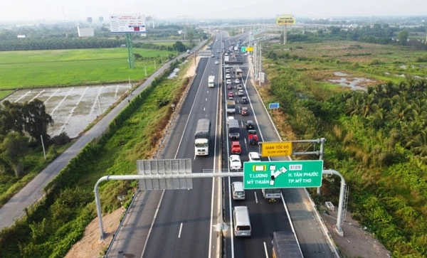 M&ocirc; h&igrave;nh mới huy động nhiều nguồn lực đầu tư hạ tầng giao th&ocirc;ng- Ảnh 1.