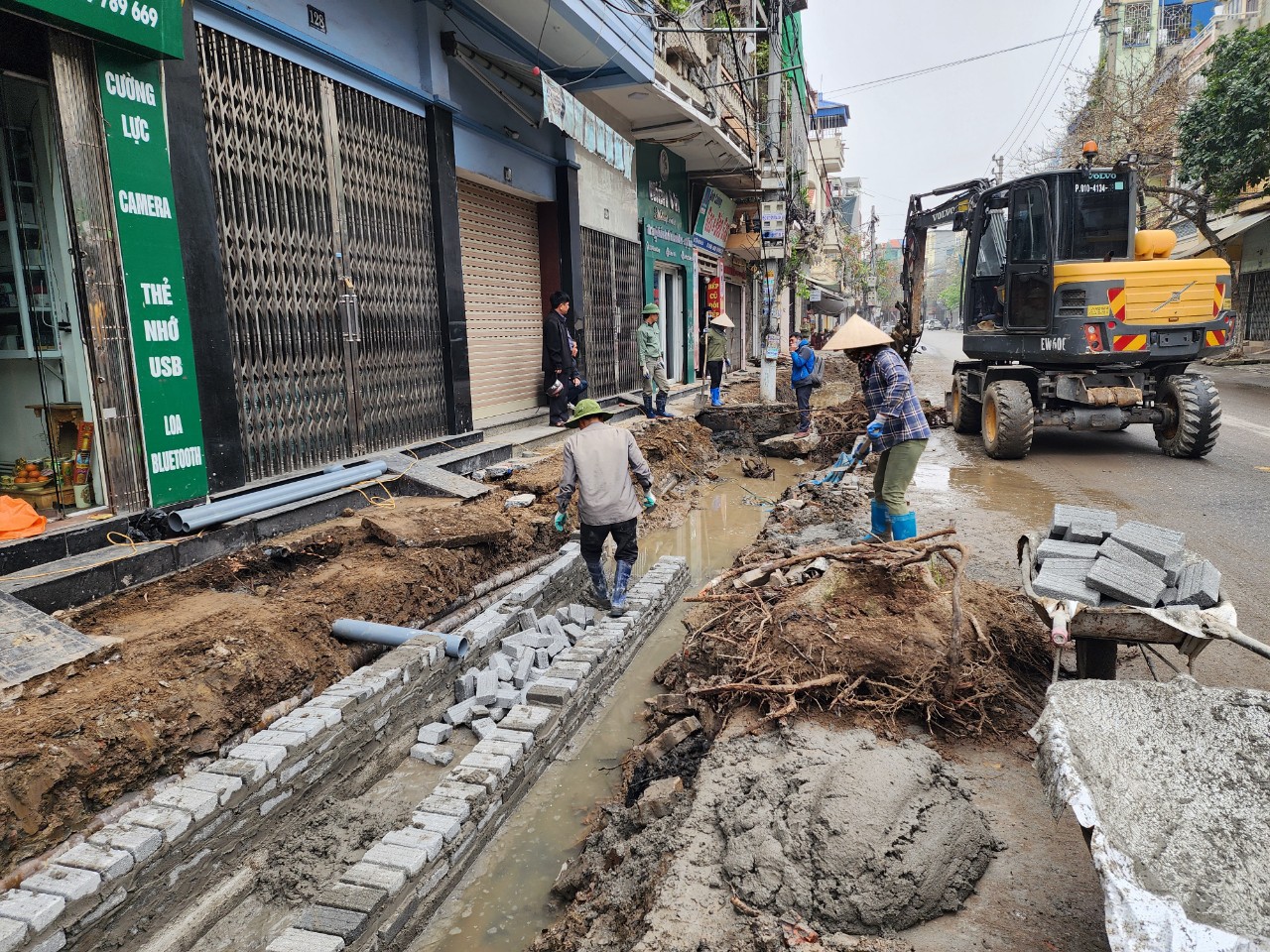 Nam Định: Bất an dự &aacute;n chỉnh trang đ&ocirc; thị thi c&ocirc;ng ẩu- Ảnh 12.