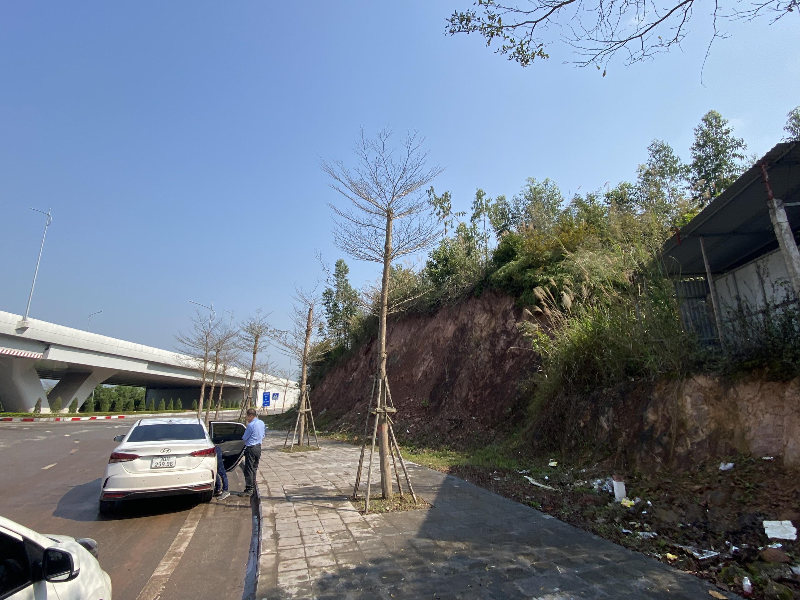 Vướng mặt bằng, dự án đường gom cao tốc gần 200 tỷ đồng ở Quảng Ninh Vướng mặt bằng, dự án đường gom cao tốc gần 200 tỷ đồng ở Quảng Ninh