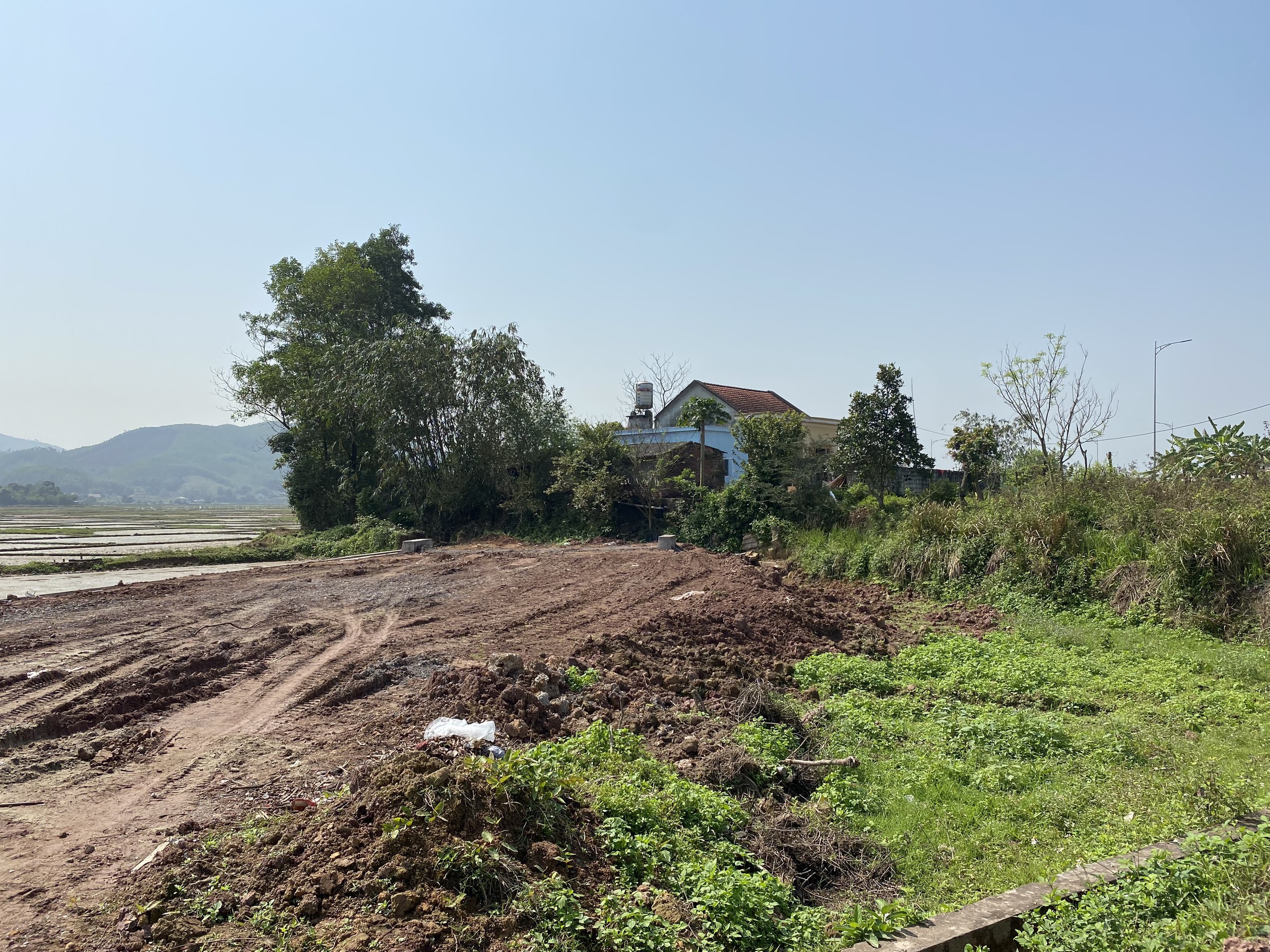 Vướng mặt bằng, dự án đường gom cao tốc gần 200 tỷ đồng ở Quảng Ninh Vướng mặt bằng, dự án đường gom cao tốc gần 200 tỷ đồng ở Quảng Ninh