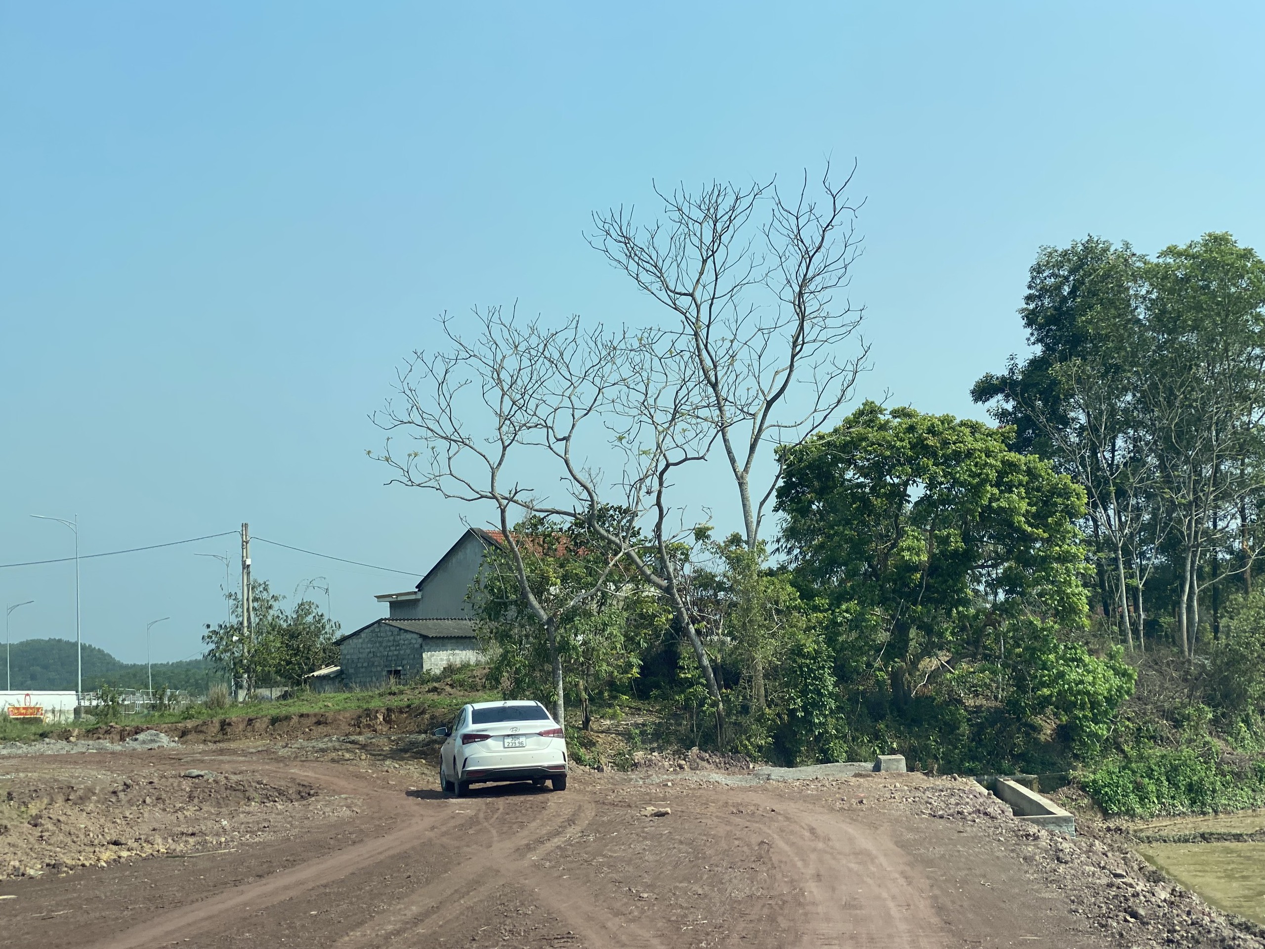 Vướng mặt bằng, dự án đường gom cao tốc gần 200 tỷ đồng ở Quảng Ninh Vướng mặt bằng, dự án đường gom cao tốc gần 200 tỷ đồng ở Quảng Ninh