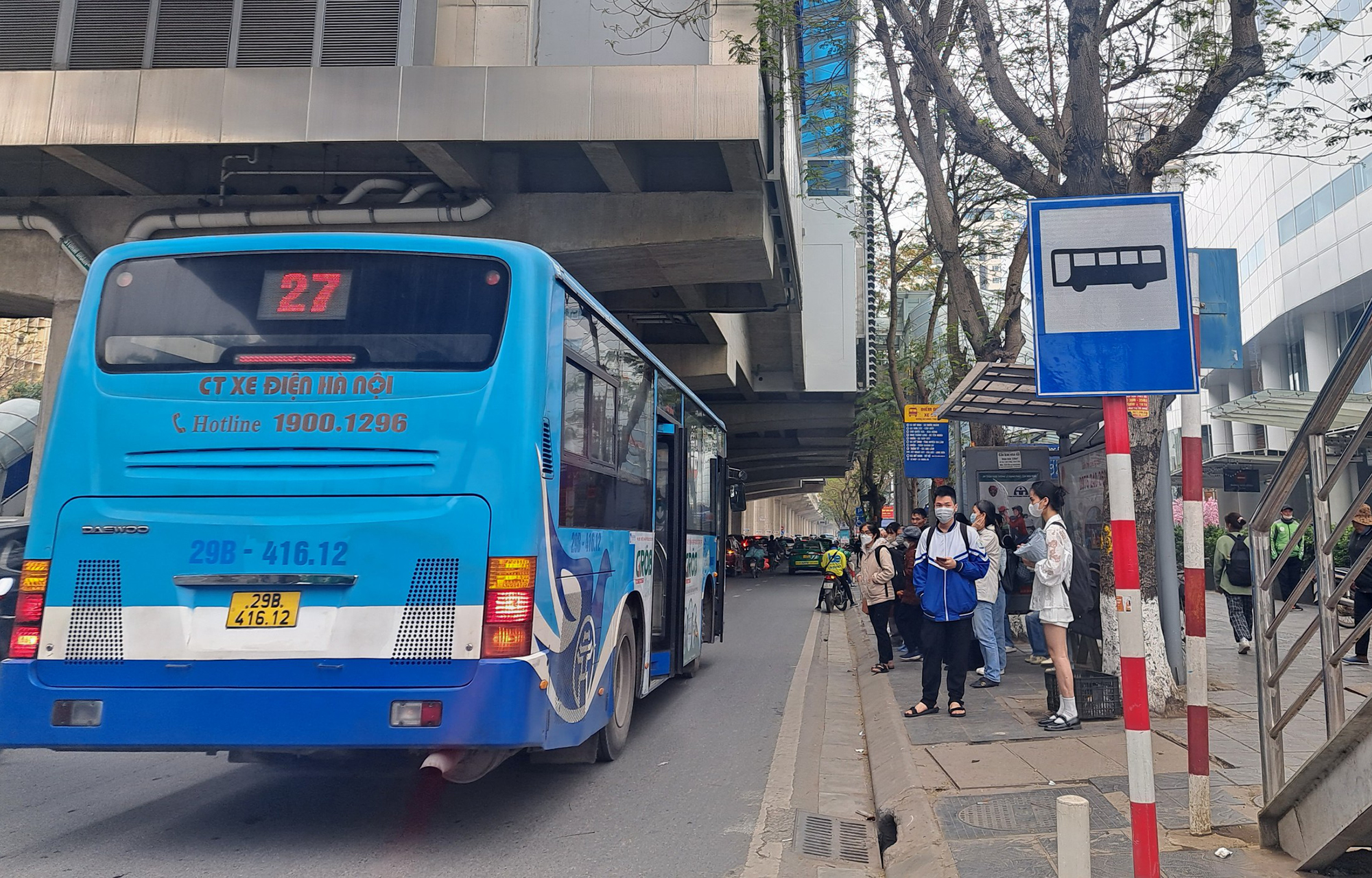 H&agrave; Nội: Gấp r&uacute;t kết nối metro Nhổn - ga H&agrave; Nội với xe bu&yacute;t- Ảnh 1.