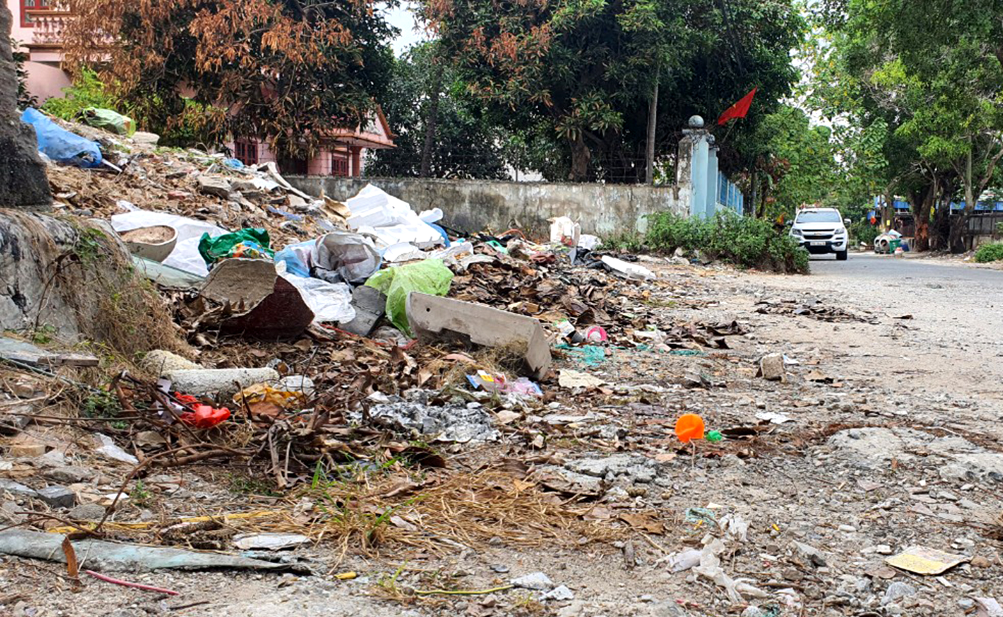 Những dự &aacute;n &ldquo;r&ugrave;a b&ograve;&rdquo; l&agrave;m khổ d&acirc;n ở Hải Ph&ograve;ng: Ki&ecirc;n quyết xử l&yacute;, tr&aacute;nh l&atilde;ng ph&iacute;- Ảnh 1.