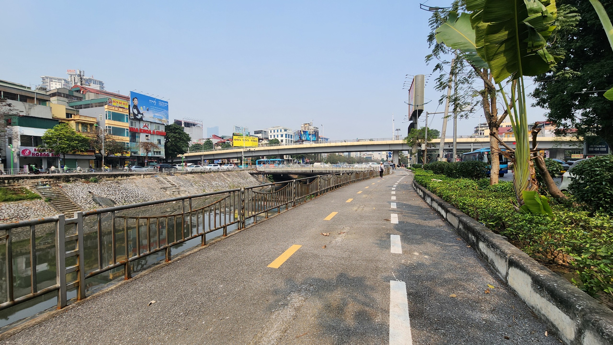 Đường d&agrave;nh ri&ecirc;ng cho xe đạp đầu ti&ecirc;n của H&agrave; Nội 