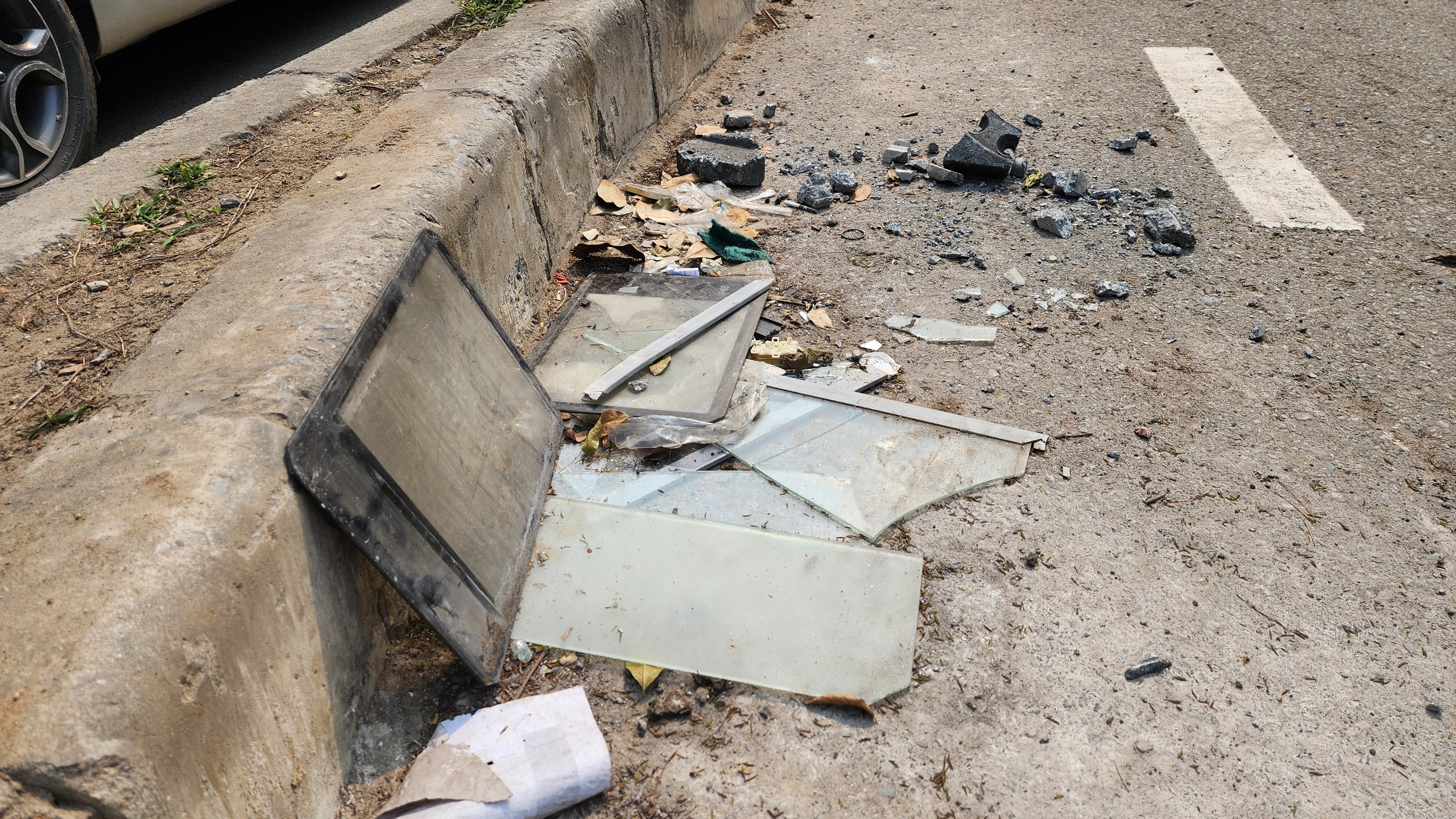 Đường d&agrave;nh ri&ecirc;ng cho xe đạp đầu ti&ecirc;n của H&agrave; Nội 