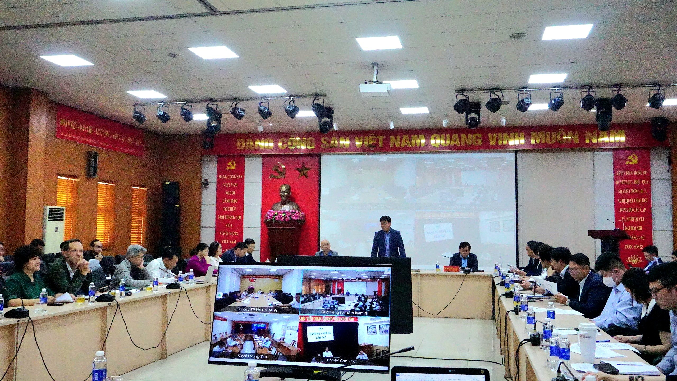 Hãng tàu tăng phụ phí: Tuyệt đối không để cạnh tranh không lành mạnh- Ảnh 3. Hãng tàu tăng phụ phí: Tuyệt đối không để cạnh tranh không lành mạnh- Ảnh 3.