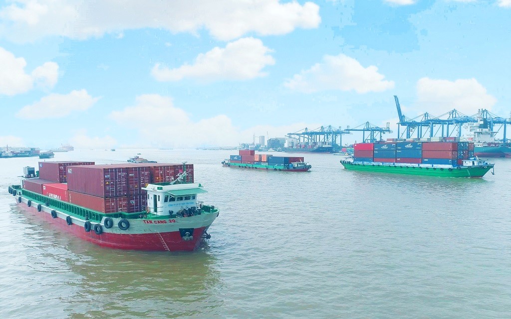 Gỡ vướng vận tải container đường thủy Hải Ph&ograve;ng - Ninh B&igrave;nh