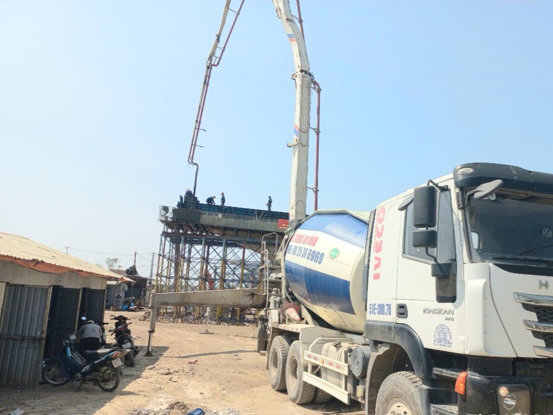 V&agrave;nh đai 3 qua Long An: Cả 3 g&oacute;i thầu thi c&ocirc;ng 3 ca li&ecirc;n tục- Ảnh 1.