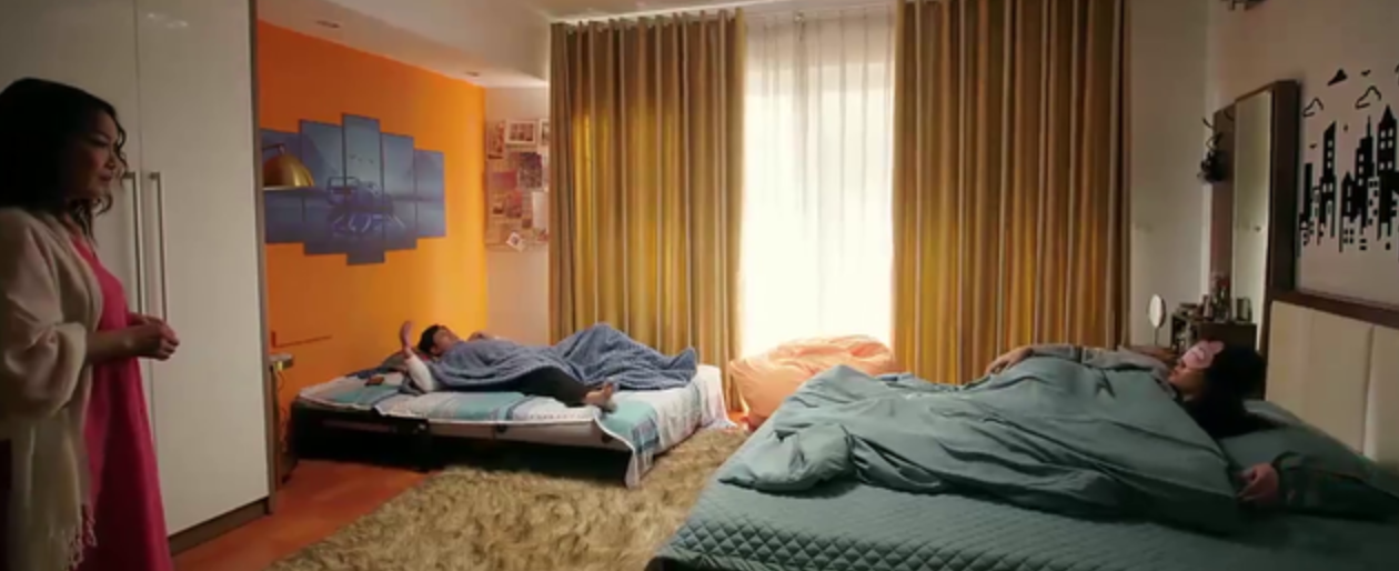 M&igrave;nh y&ecirc;u nhau b&igrave;nh y&ecirc;n th&ocirc;i tập 8: H&acirc;n nhậu say ngoắc cần c&acirc;u, bị mẹ chồng bắt tại trận- Ảnh 1.