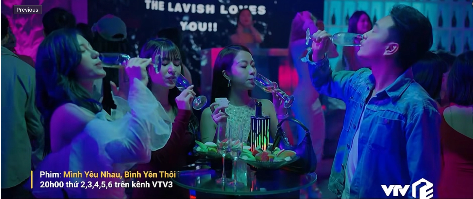 M&igrave;nh y&ecirc;u nhau b&igrave;nh y&ecirc;n th&ocirc;i tập 8: H&acirc;n nhậu say ngoắc cần c&acirc;u, bị mẹ chồng bắt tại trận- Ảnh 3.