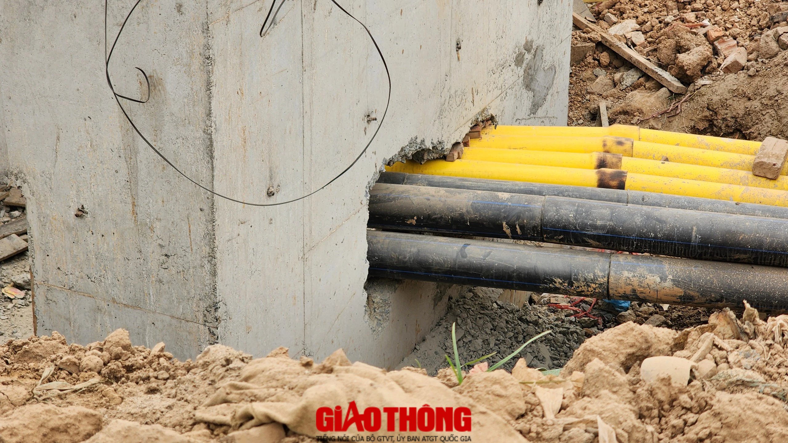 H&agrave; Nội: Nhiều dấu hiệu thi c&ocirc;ng ẩu ở dự &aacute;n đường trăm tỷ- Ảnh 5.