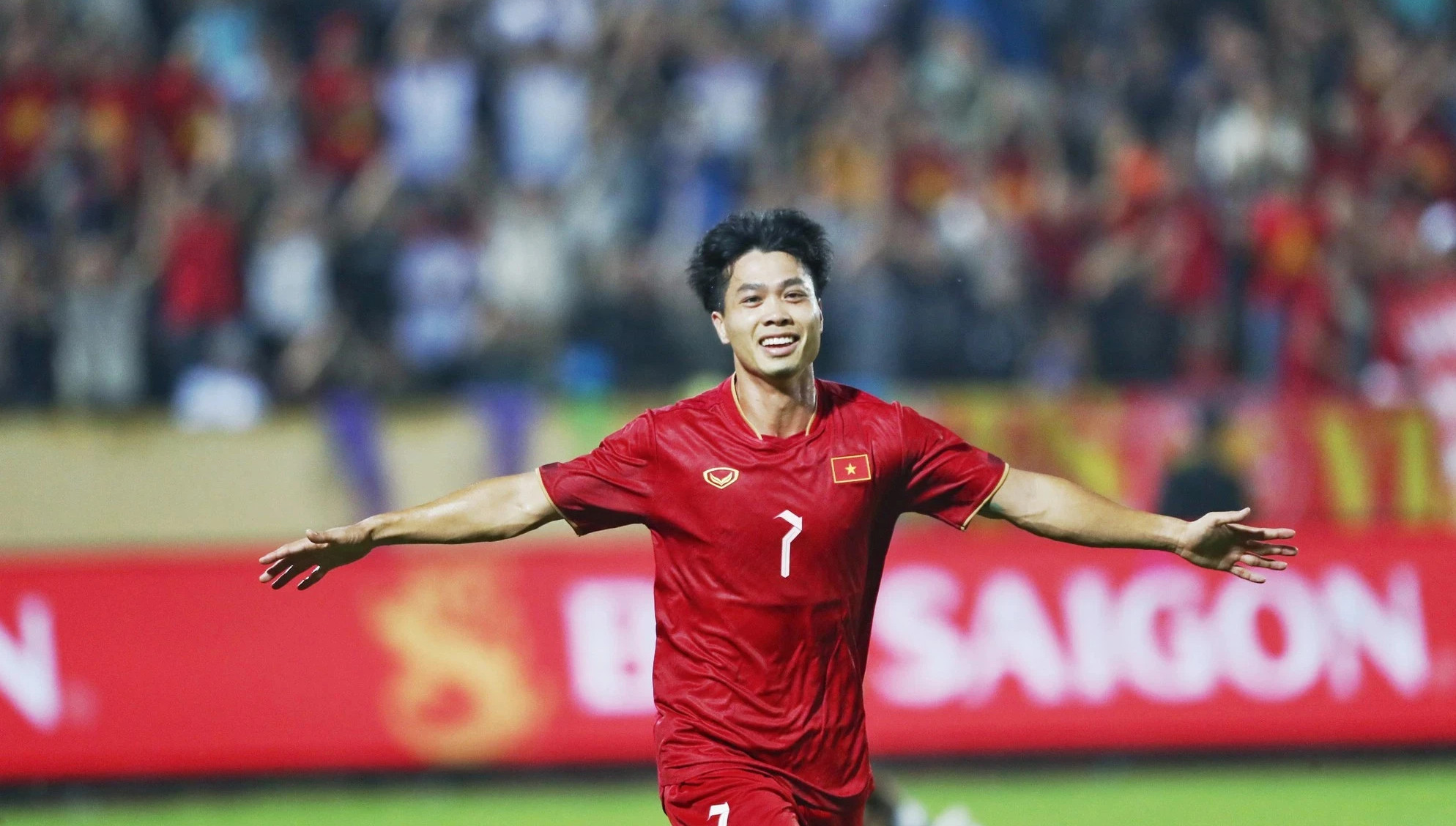 C&ocirc;ng Phượng tuy&ecirc;n bố cực kh&oacute; hiểu trong ng&agrave;y trở lại tuyển Việt Nam- Ảnh 1.