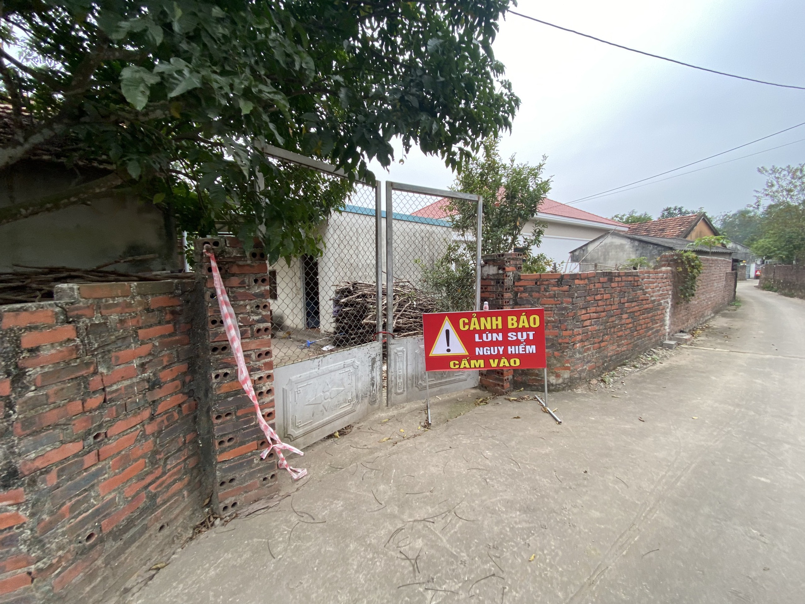 Quảng Ninh: D&acirc;n sống bất an b&ecirc;n miệng 