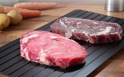 Đầu bếp kh&aacute;ch sạn chỉ mẹo r&atilde; đ&ocirc;ng, sau 5 ph&uacute;t miếng thịt tr&ocirc;ng như mới mua