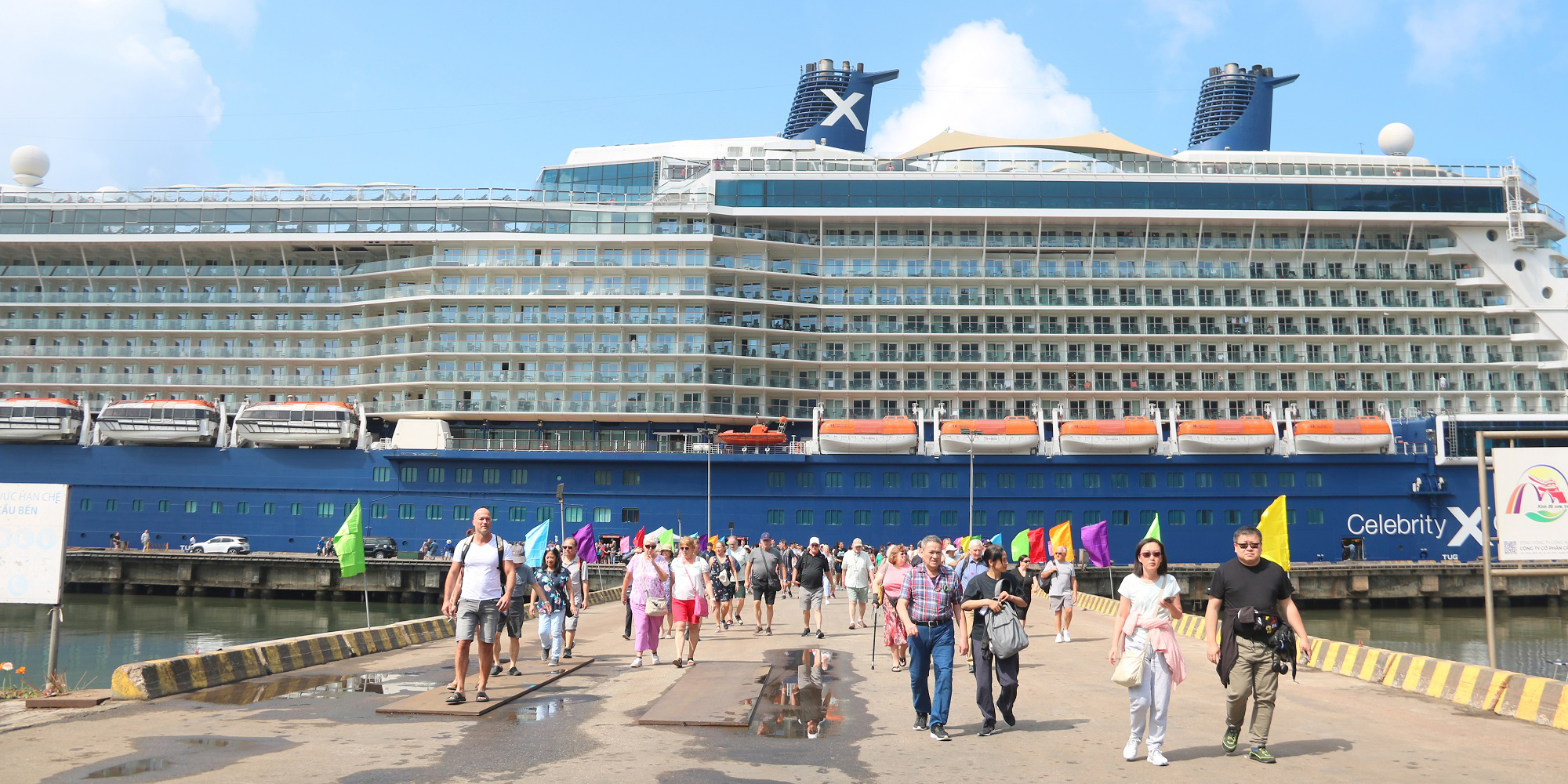 Đón cơ hội từ những siêu tàu du lịch- Ảnh 1. Đón cơ hội từ những siêu tàu du lịch- Ảnh 1.