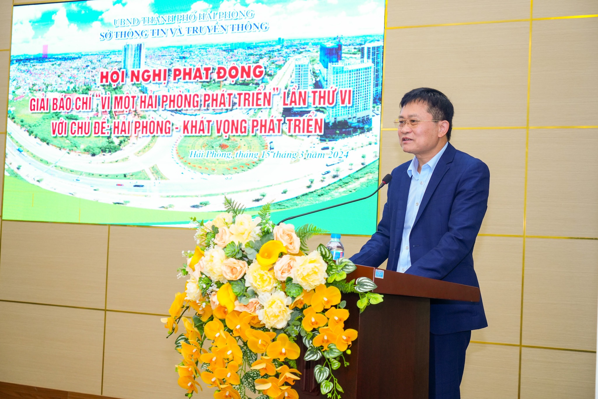 Ph&aacute;t động giải b&aacute;o ch&iacute; 