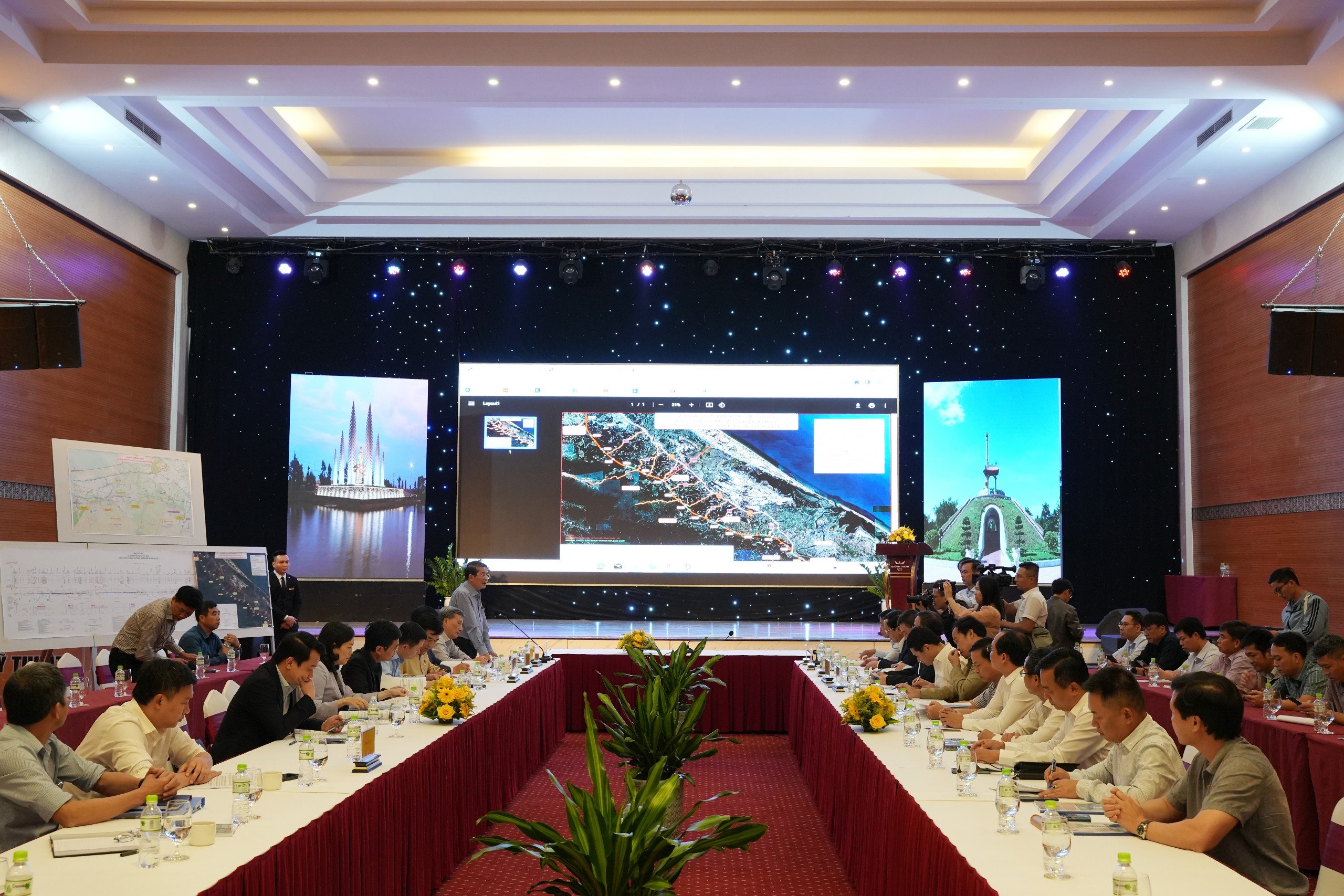 Địa phương mong Quốc hội ưu ti&ecirc;n nguồn lực đầu tư cao tốc Cam Lộ - La Sơn l&ecirc;n 4 l&agrave;n xe- Ảnh 4.