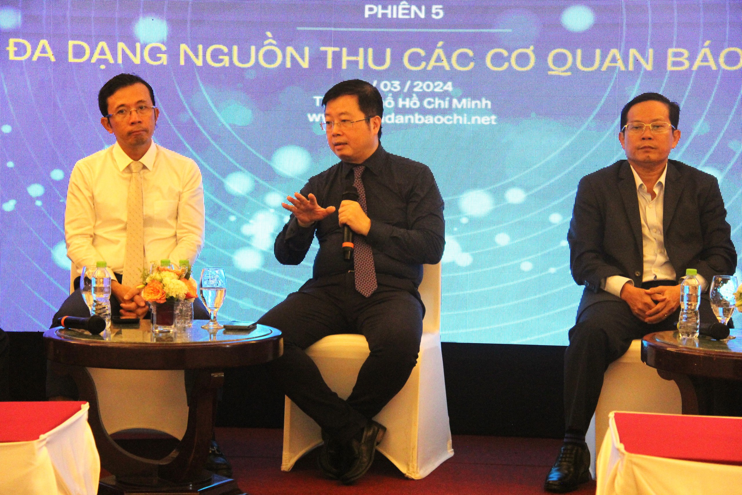 Trăn trở bài toán nguồn thu các cơ quan báo chí- Ảnh 5. Trăn trở bài toán nguồn thu các cơ quan báo chí- Ảnh 5.