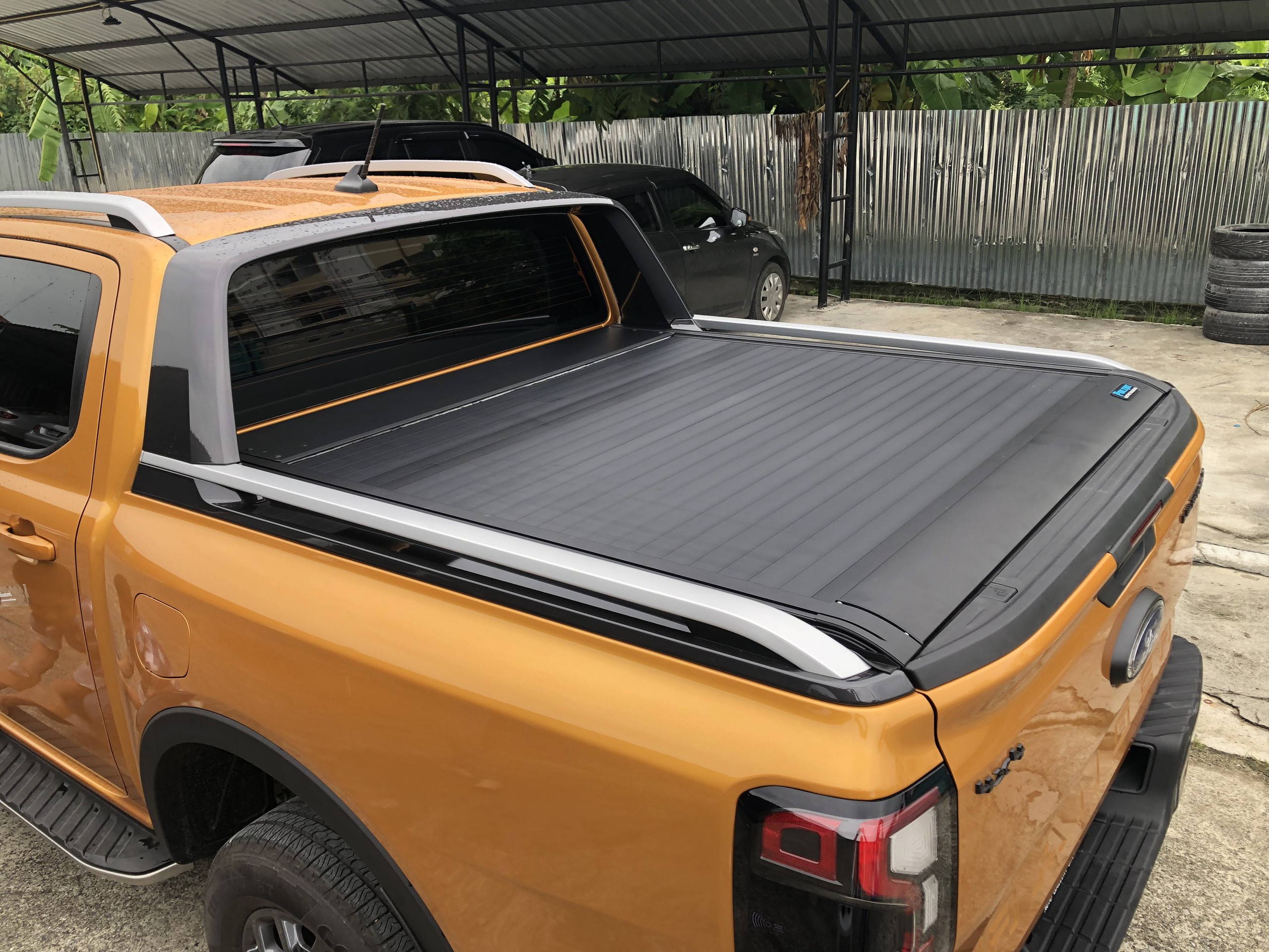 Độ nắp th&ugrave;ng xe b&aacute;n tải thế n&agrave;o để kh&ocirc;ng trượt kiểm định?- Ảnh 1.