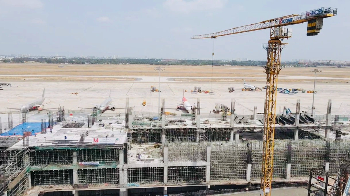 Nh&agrave; ga T3 s&acirc;n bay T&acirc;n Sơn Nhất tăng tốc trong những ng&agrave;y nắng n&oacute;ng đổ lửa- Ảnh 10.
