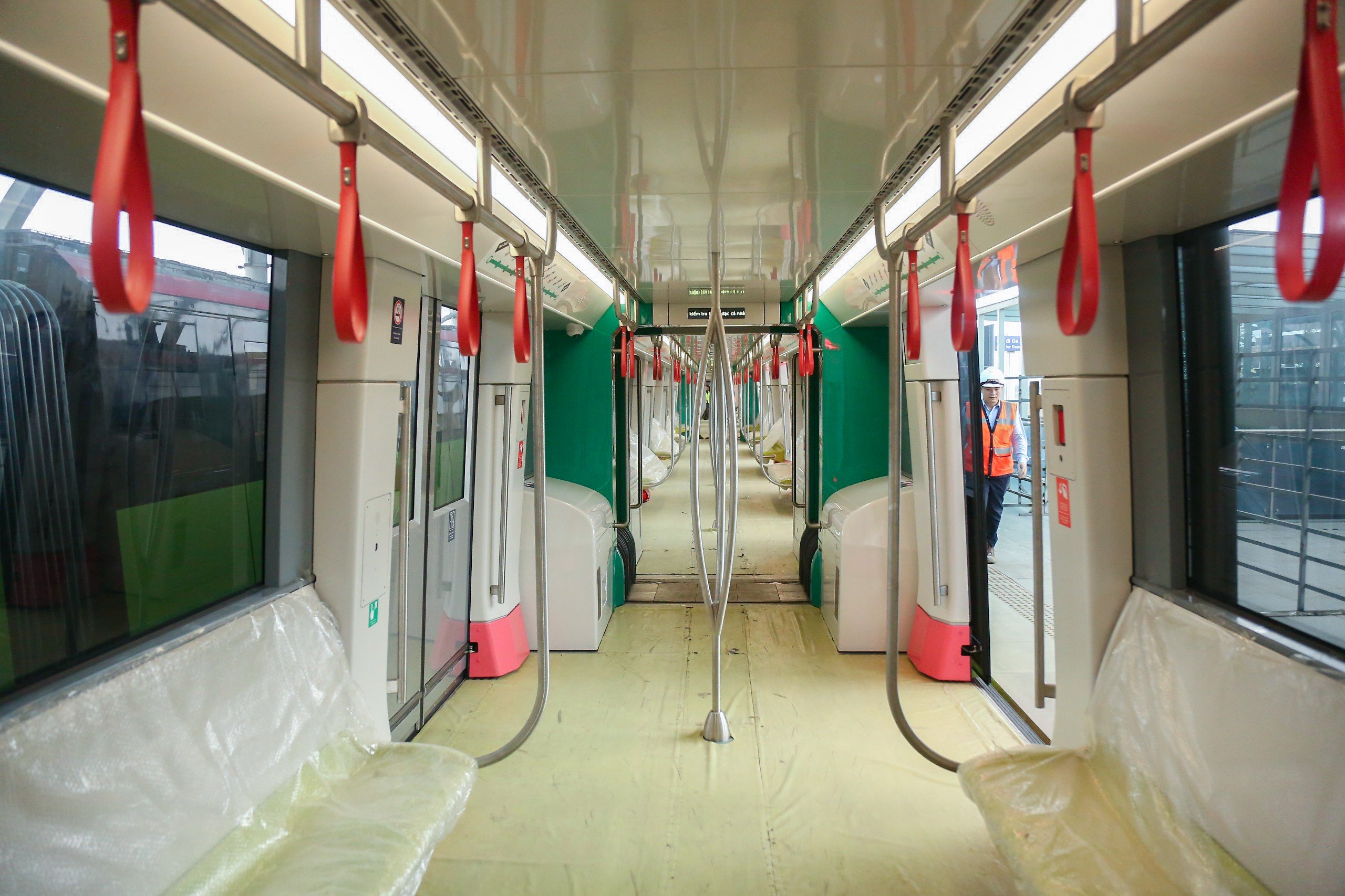 Trải nghiệm metro Nhổn - ga Hà Nội: Tàu chạy êm, an toàn- Ảnh 12. Trải nghiệm metro Nhổn - ga Hà Nội: Tàu chạy êm, an toàn- Ảnh 12.