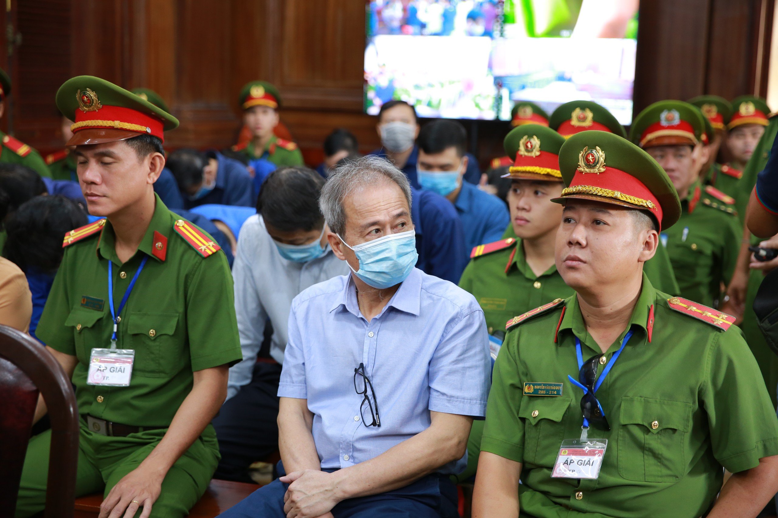 VKSND TP.HCM: Cần loại bỏ vĩnh viễn bị c&aacute;o Trương Mỹ Lan v&agrave; 3 nguy&ecirc;n l&atilde;nh đạo SCB- Ảnh 2.